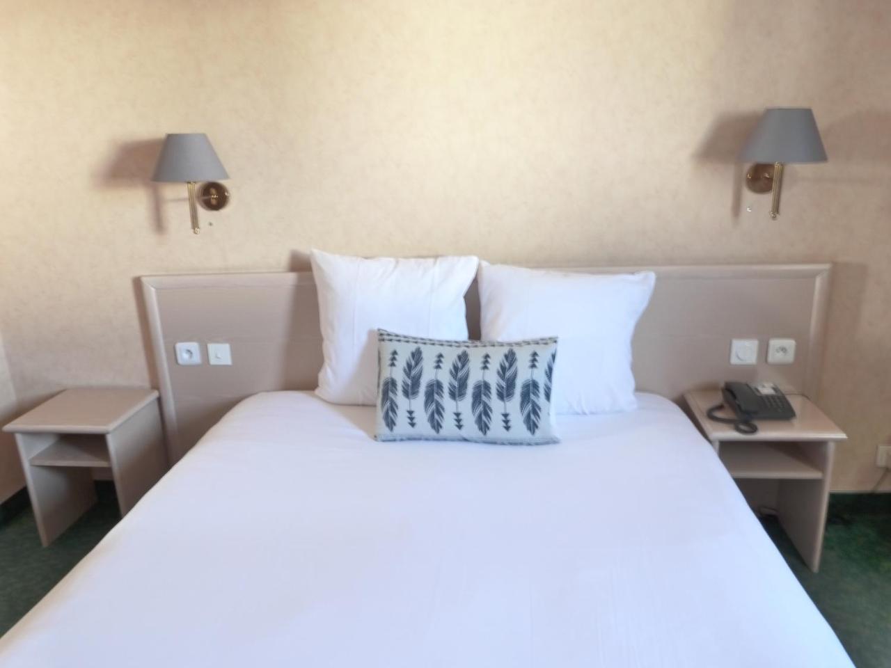 Cit'Hotel Aurore Bourges Nord - Saint Doulchard Bagian luar foto