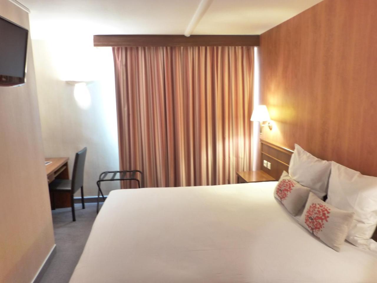 Cit'Hotel Aurore Bourges Nord - Saint Doulchard Bagian luar foto