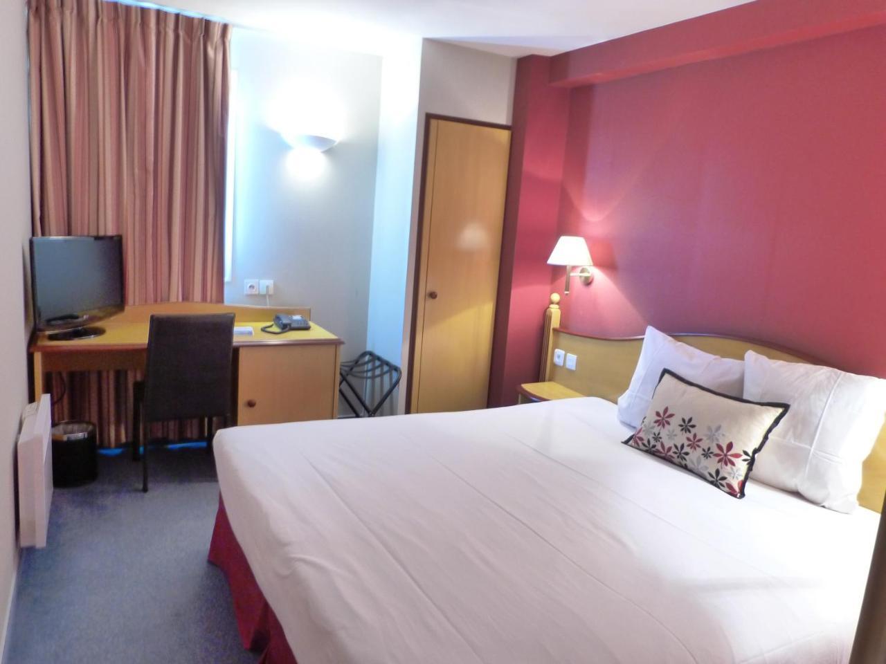 Cit'Hotel Aurore Bourges Nord - Saint Doulchard Bagian luar foto