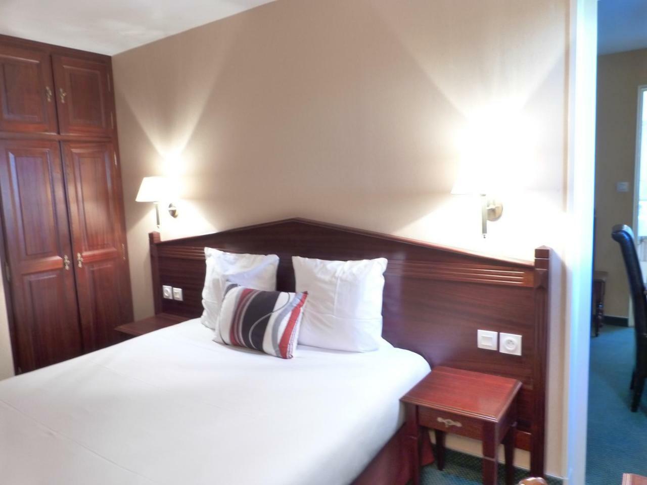 Cit'Hotel Aurore Bourges Nord - Saint Doulchard Bagian luar foto